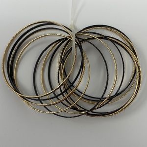 G by Gennaro Set 15 Thin Metal Bangle Bracelets Black Gold Tone Heart Embossed